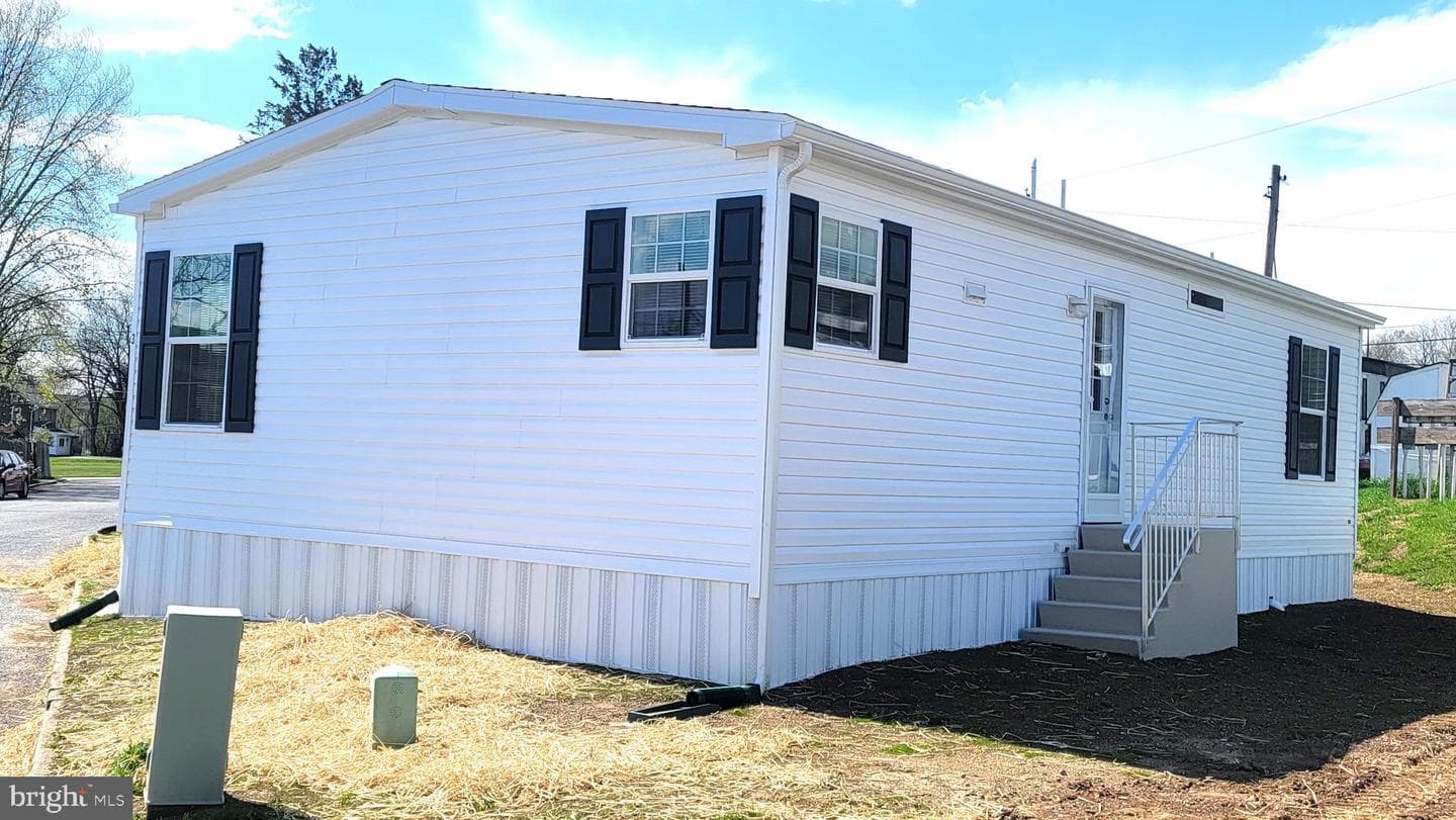 3 Joseph Avenue photo 2