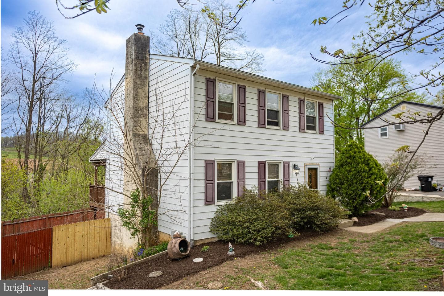 38 Lindy Lane photo 4