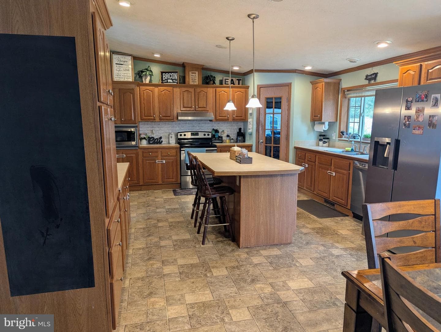 3 Hawthorne Lane photo 8