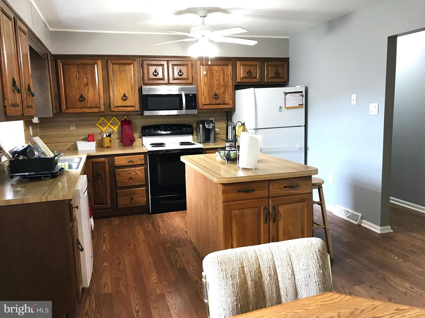 211 New Castle Drive photo 12