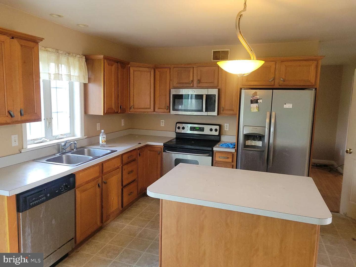 201 Steven Drive photo 8