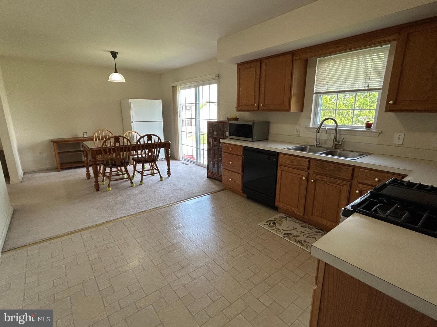 349 Oneida Drive photo 16