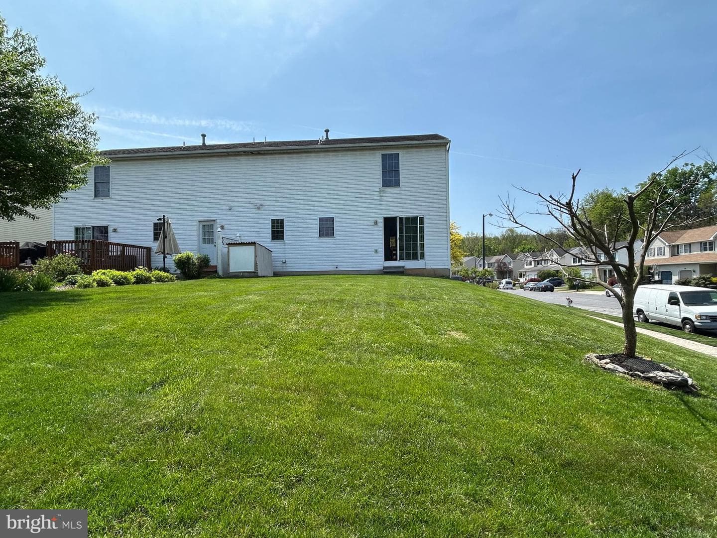 349 Oneida Drive photo 35