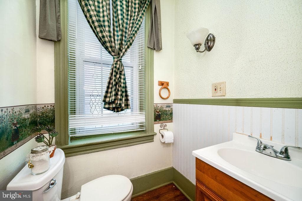 138 W Broad Street photo 22