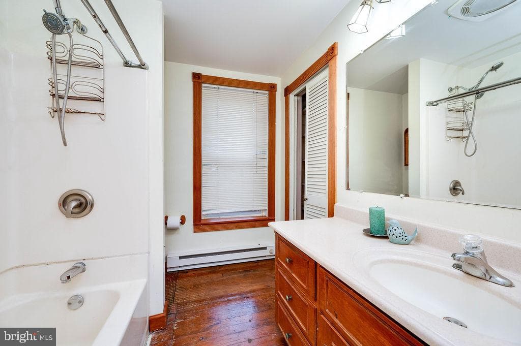 138 W Broad Street photo 27