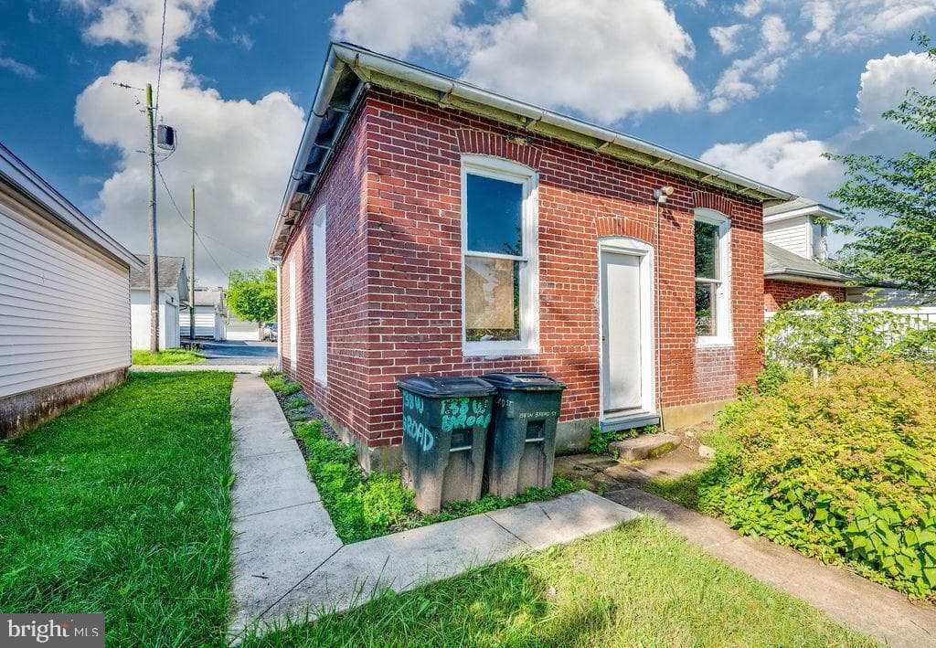 138 W Broad Street photo 8