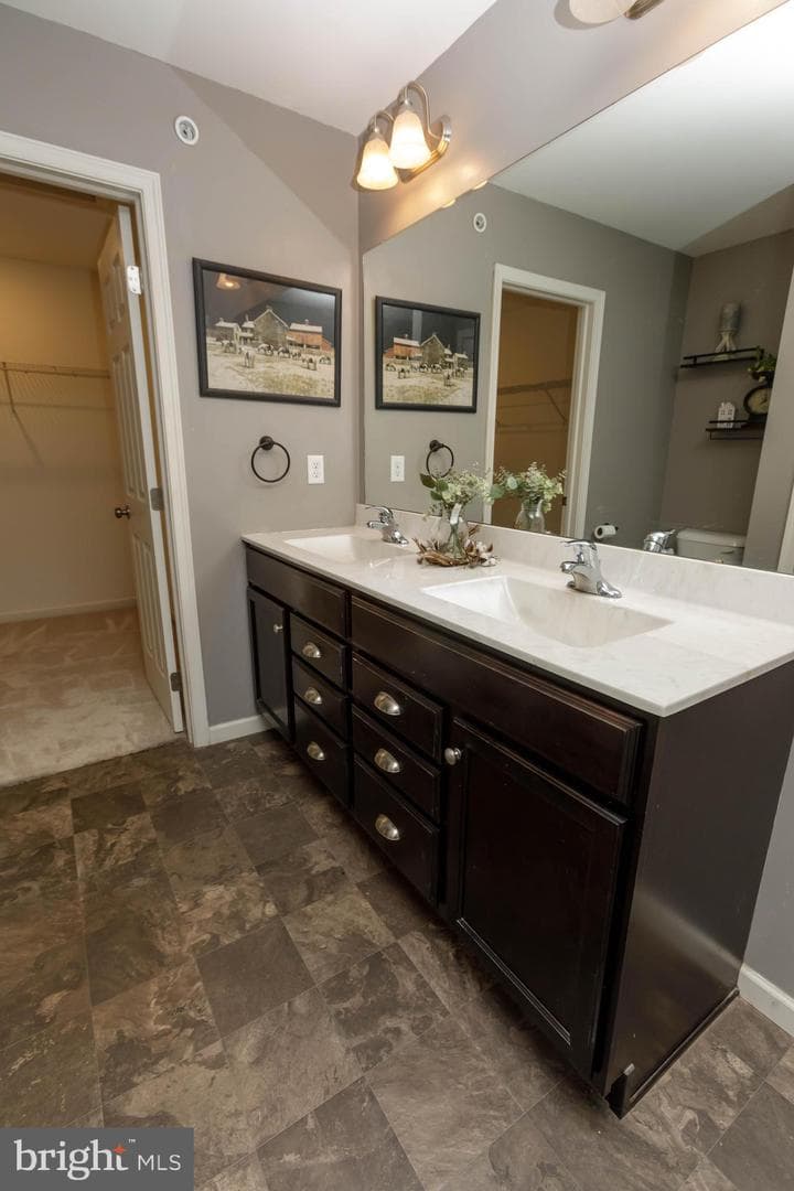 40 Wexford Court photo 24