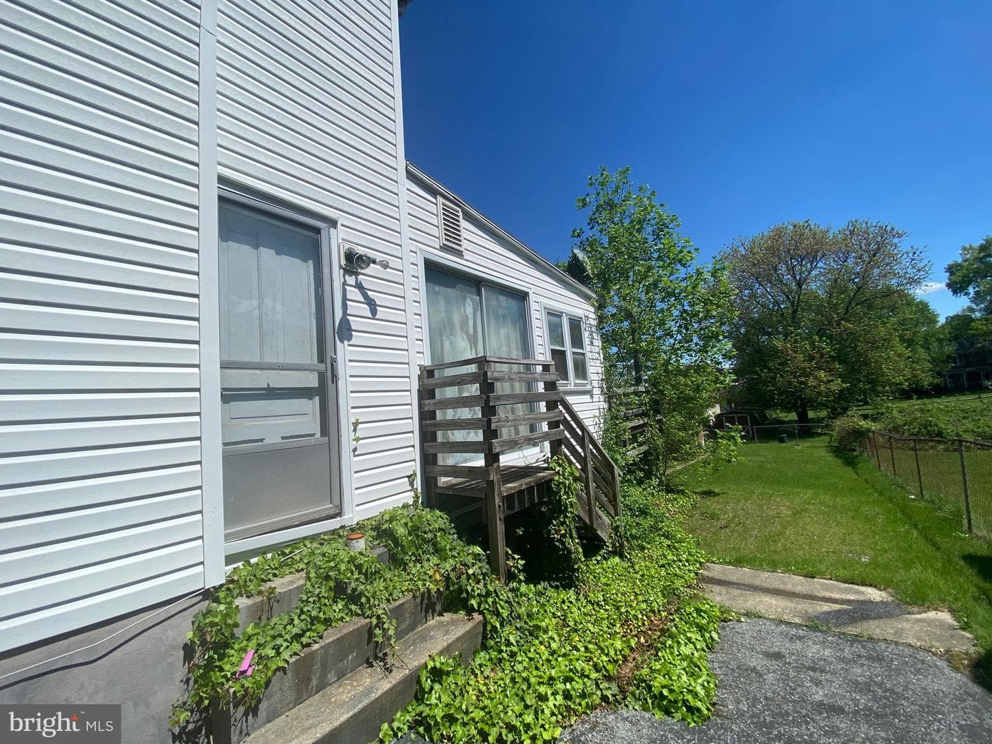 111 W 33rd Street photo 17
