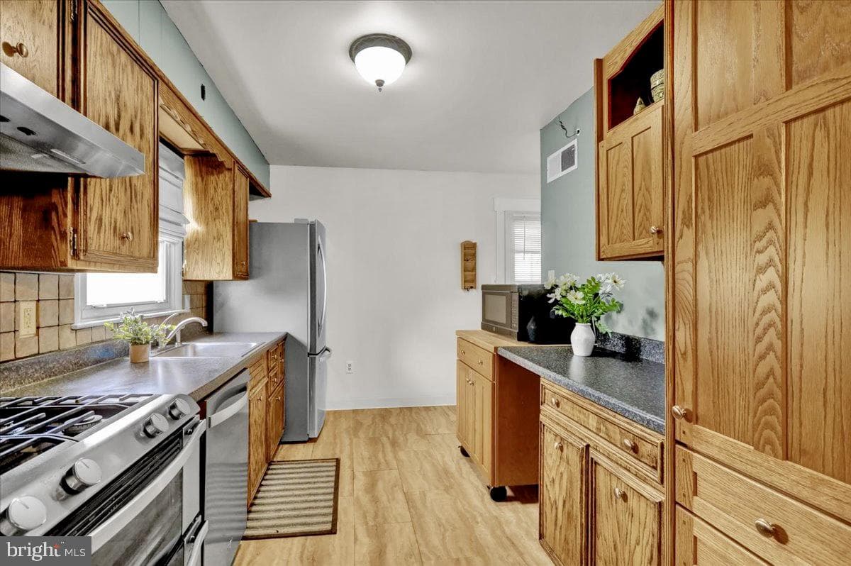 608 Dorchester Avenue photo 12