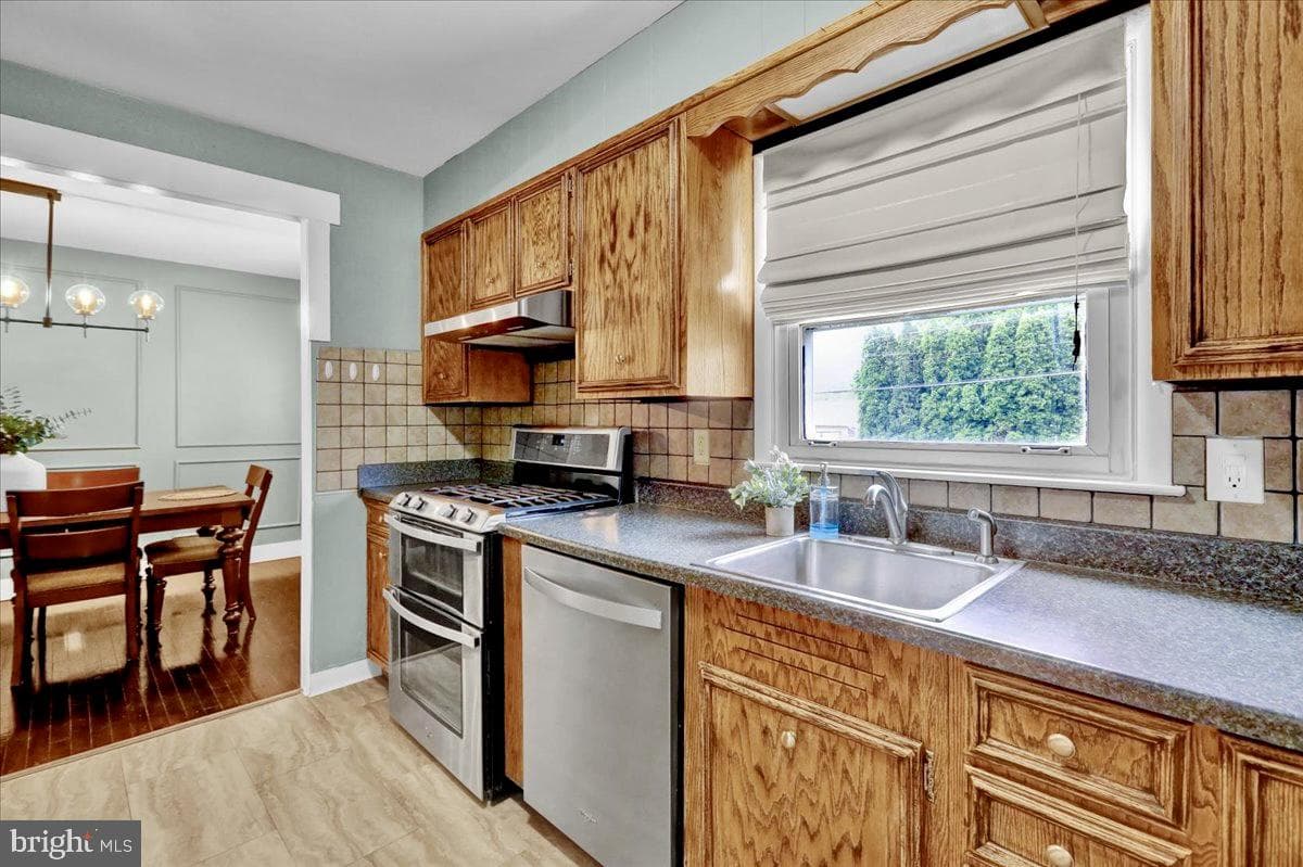 608 Dorchester Avenue photo 14
