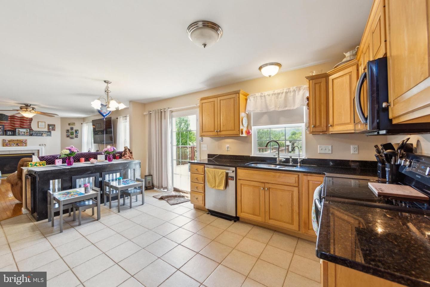 389 Mountain Bl photo 12