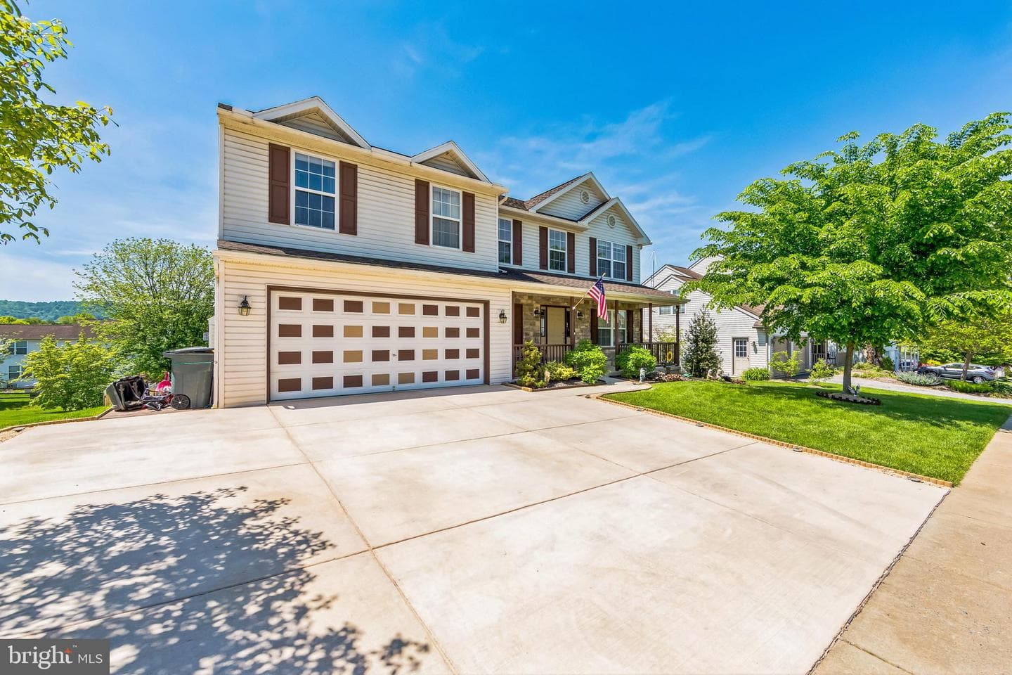 389 Mountain Bl photo 3
