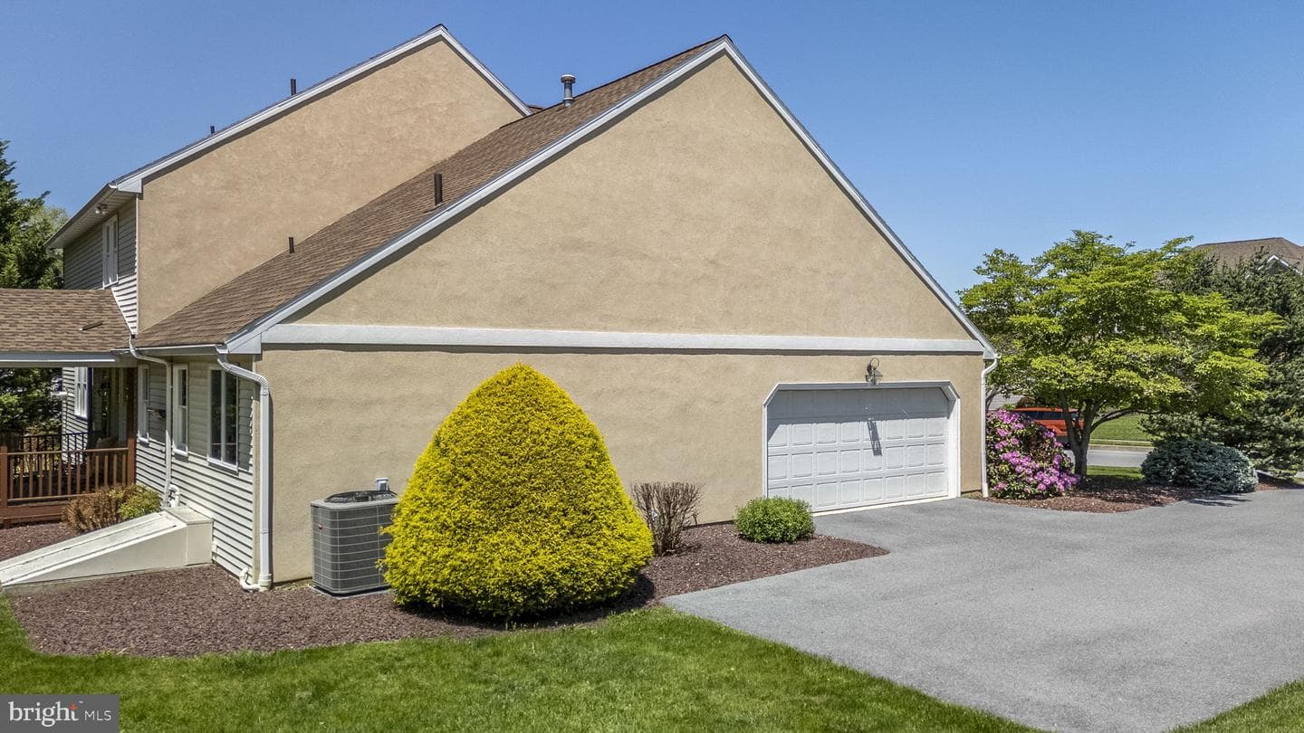 2909 Cotswold Road photo 38