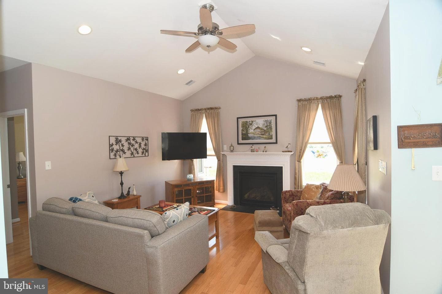 89 New Hope Boulevard photo 7