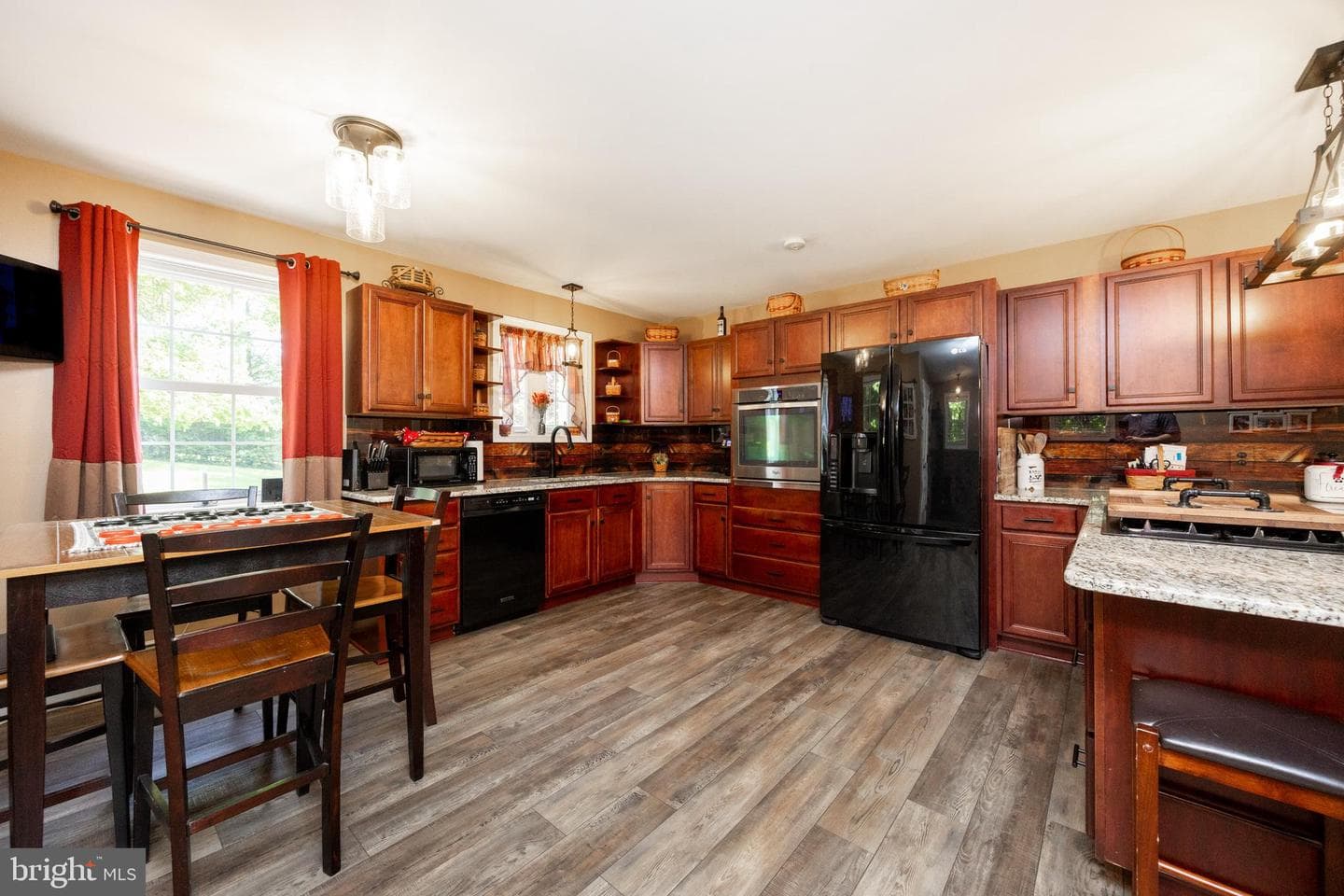 305 Gunhart Road photo 10