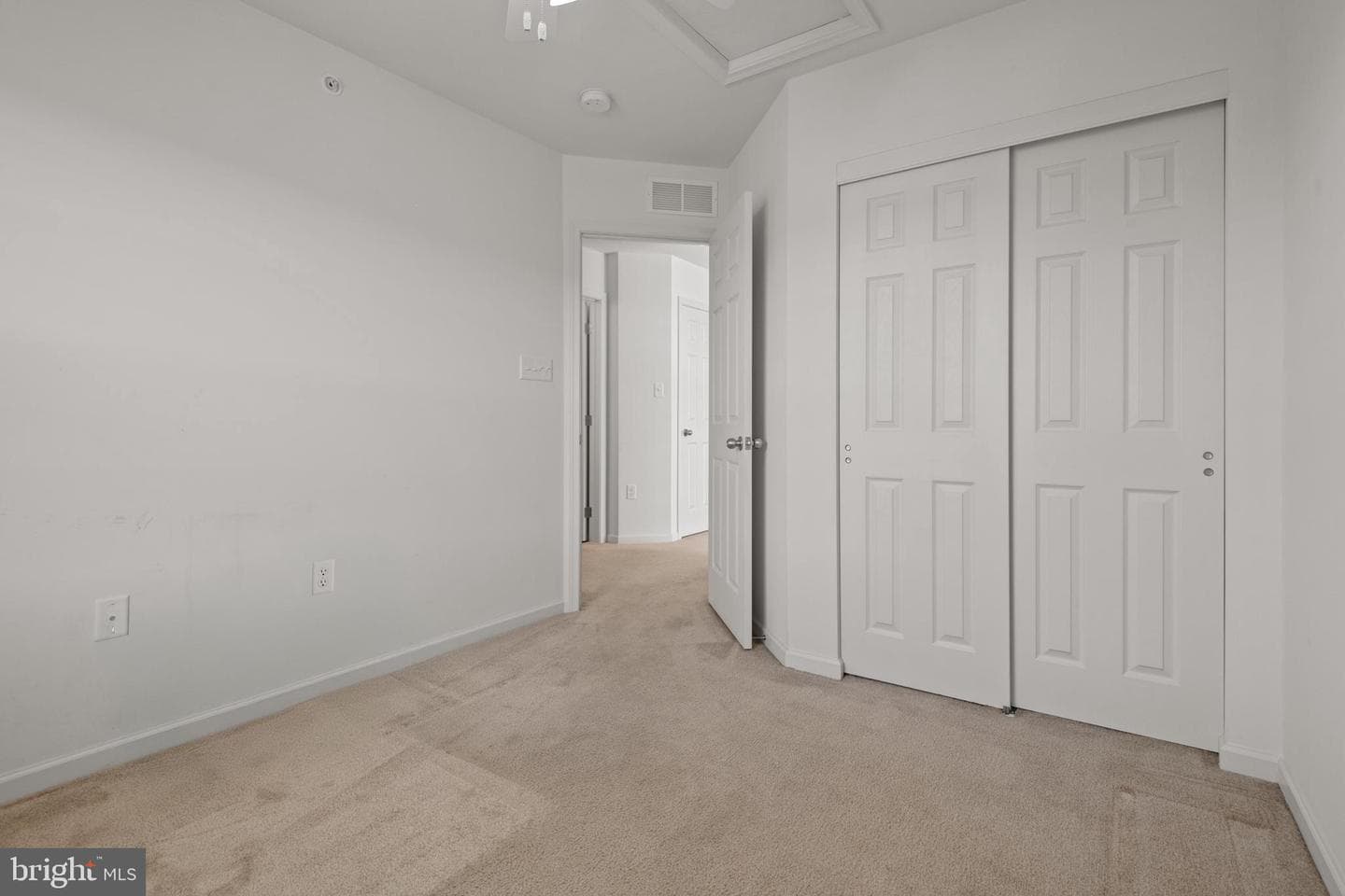 805 Heather Way photo 32