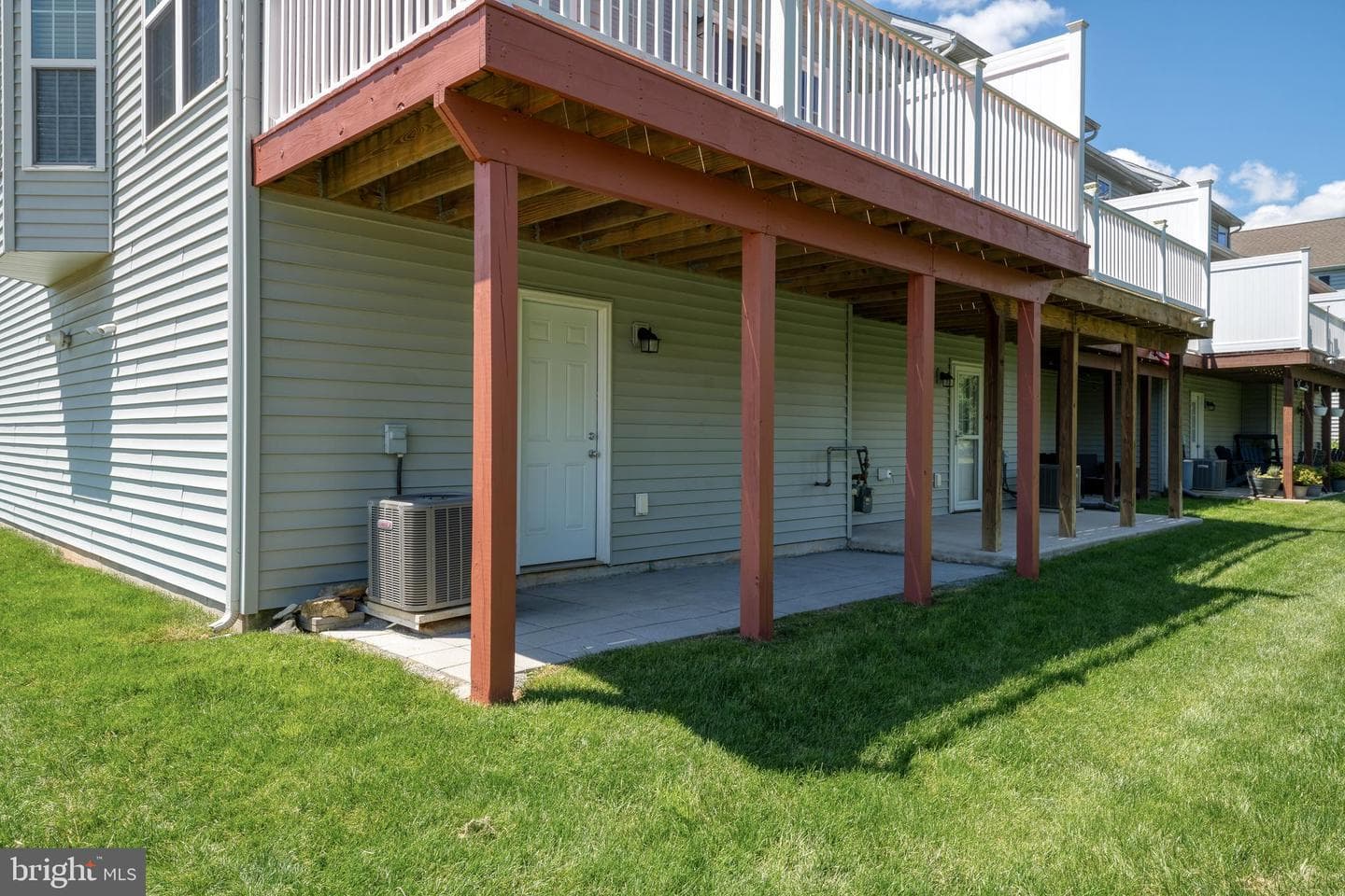 805 Heather Way photo 5