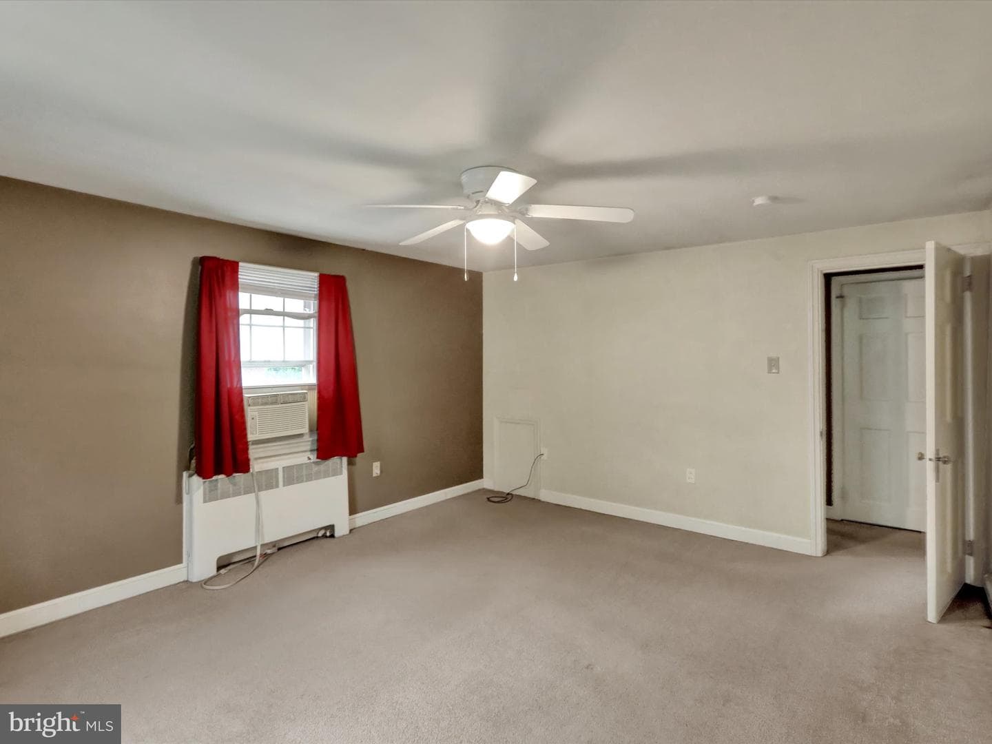 1411 College Avenue photo 12