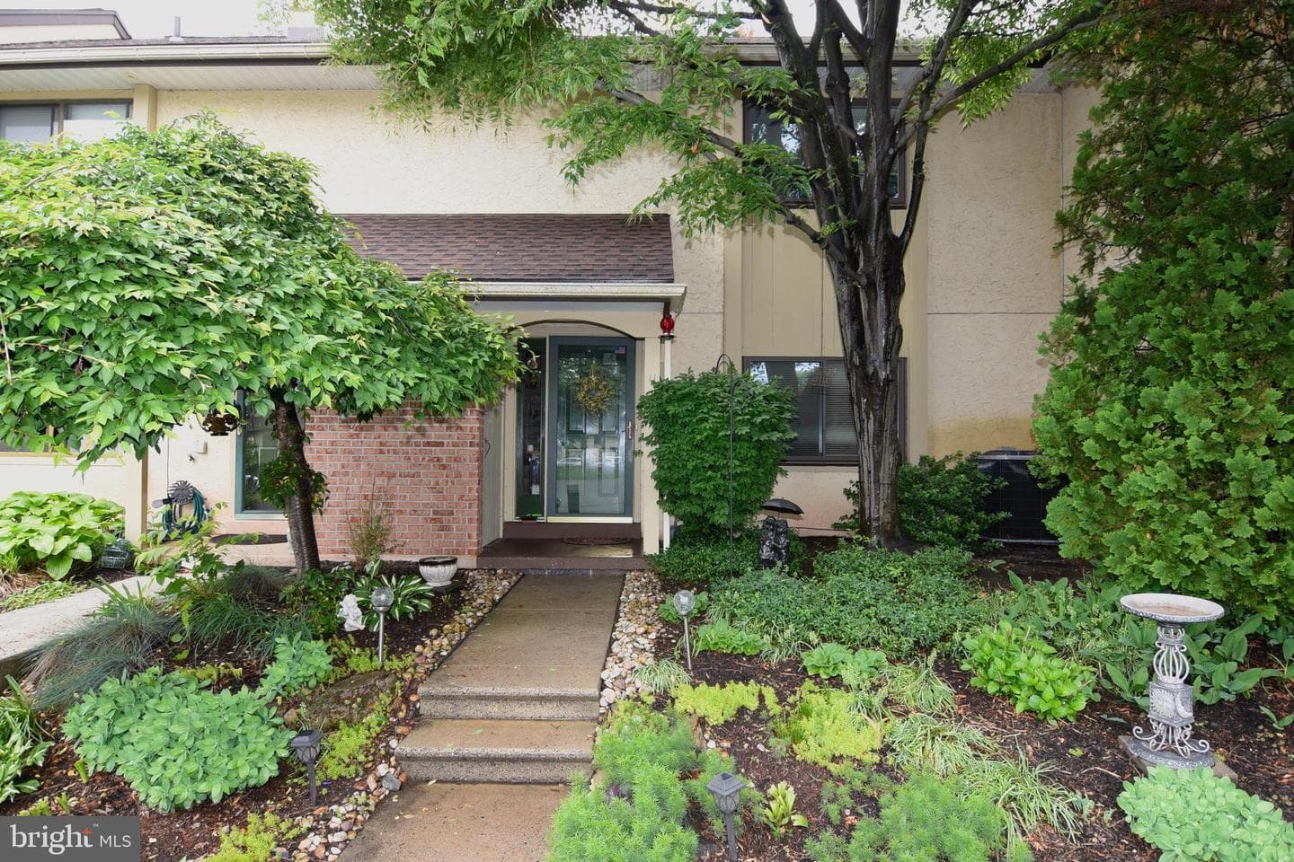 11 Pine Woods Court photo 1