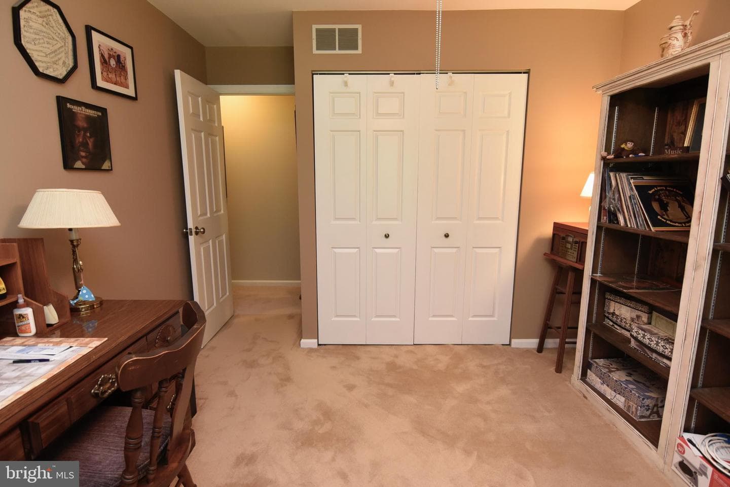 11 Pine Woods Court photo 14