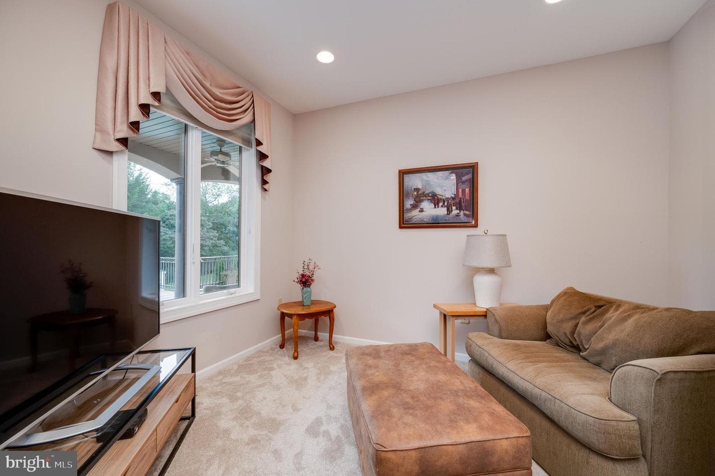 12 Chestnut Hill Drive photo 22