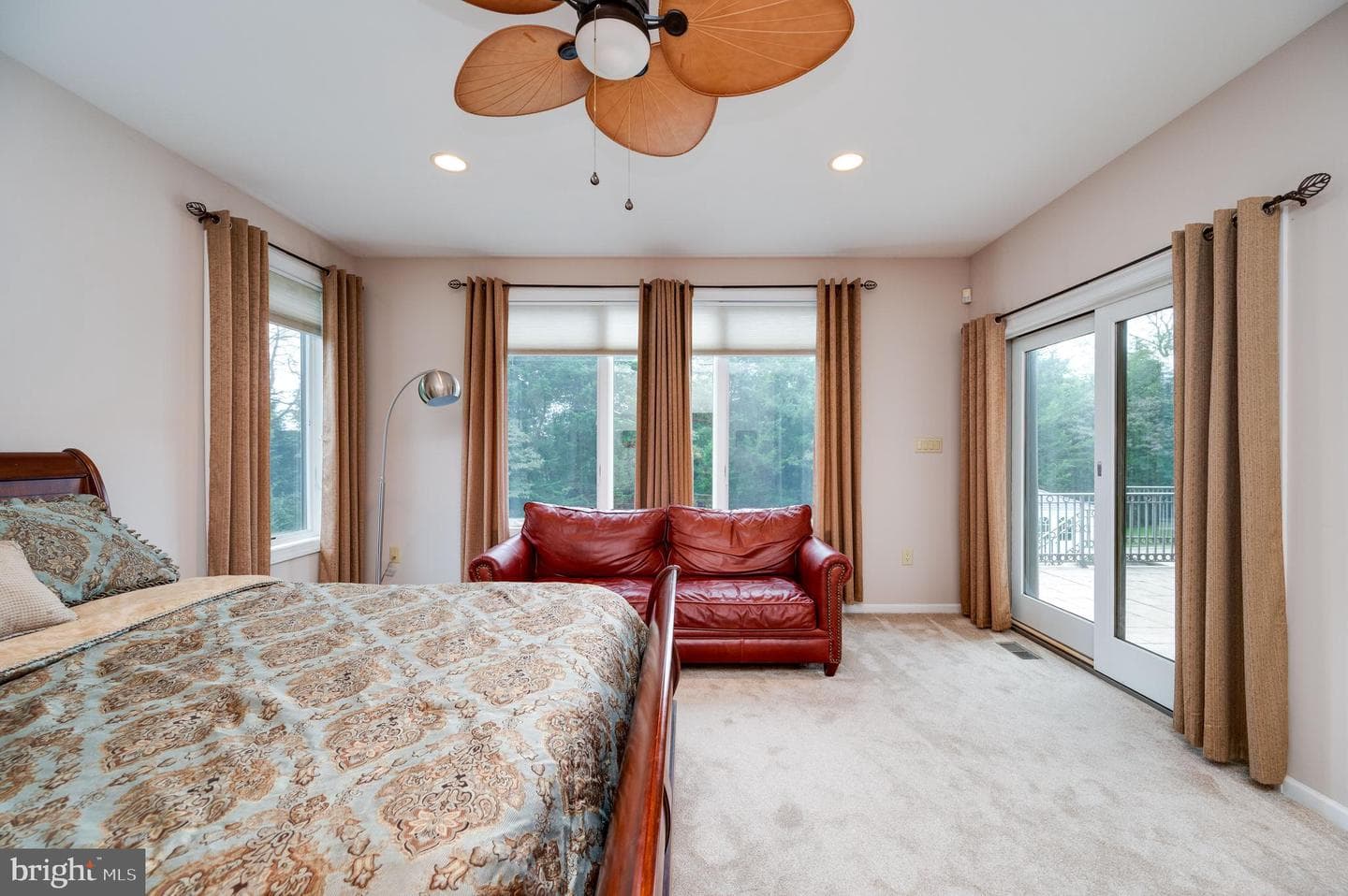 12 Chestnut Hill Drive photo 25