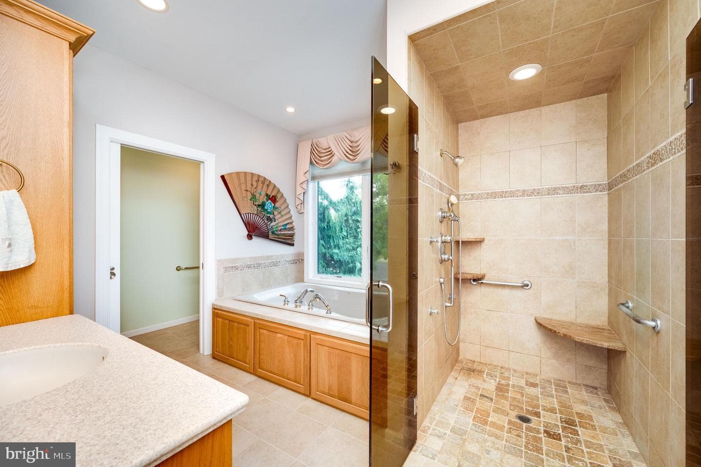 12 Chestnut Hill Drive photo 29