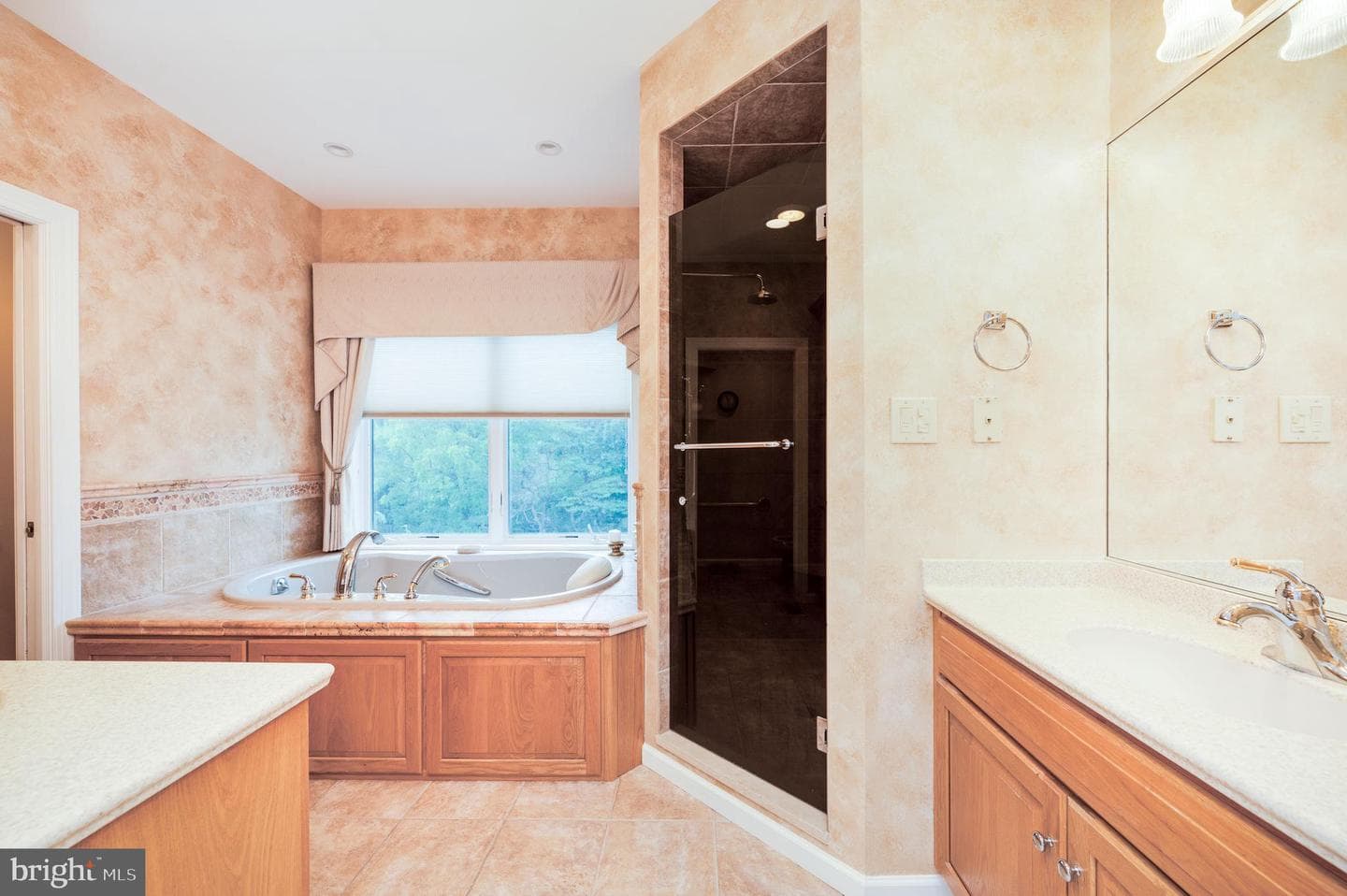 12 Chestnut Hill Drive photo 52