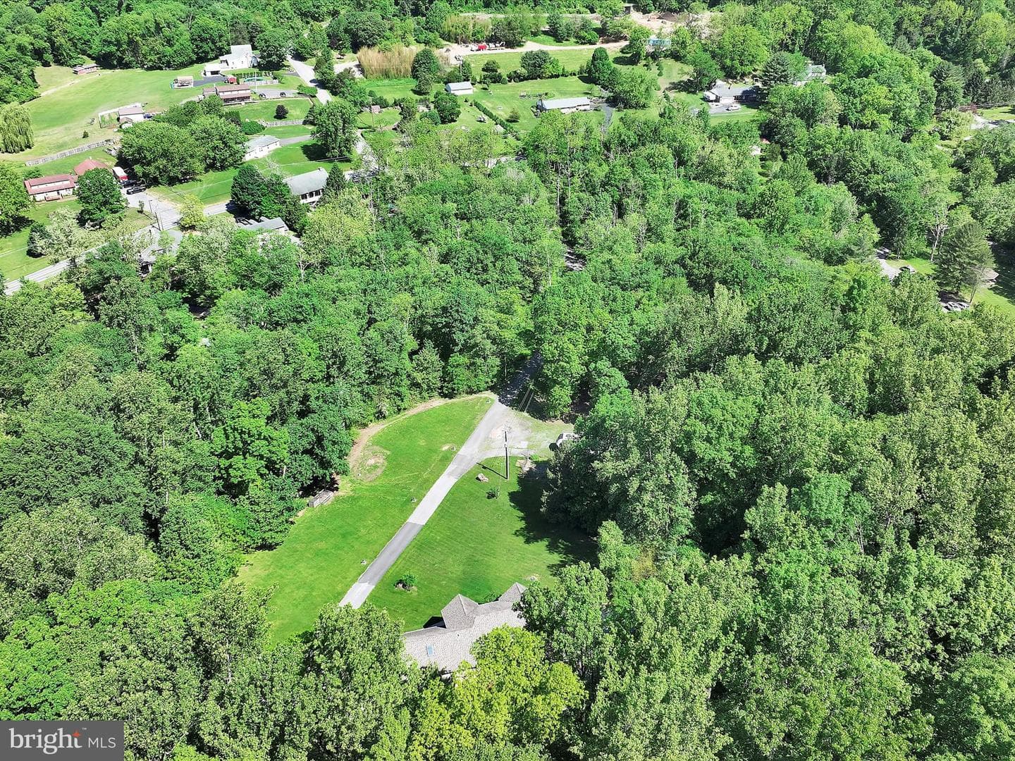 818 Green Hills Road photo 4