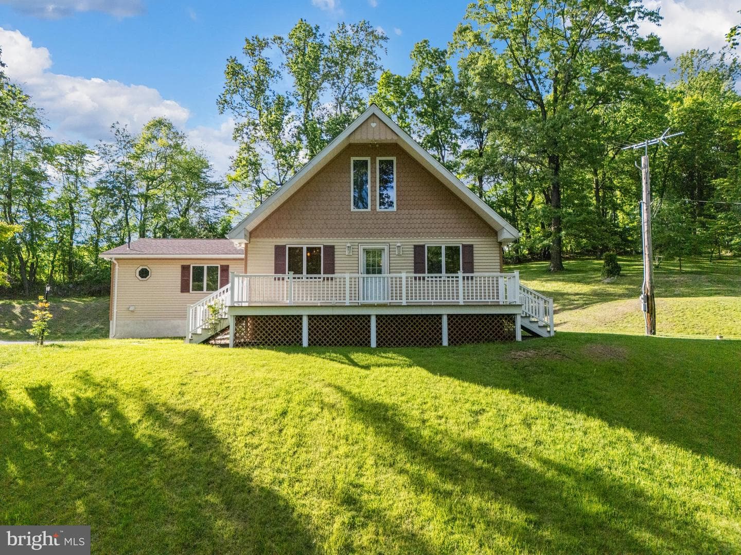 2033 Weisstown Road photo 6