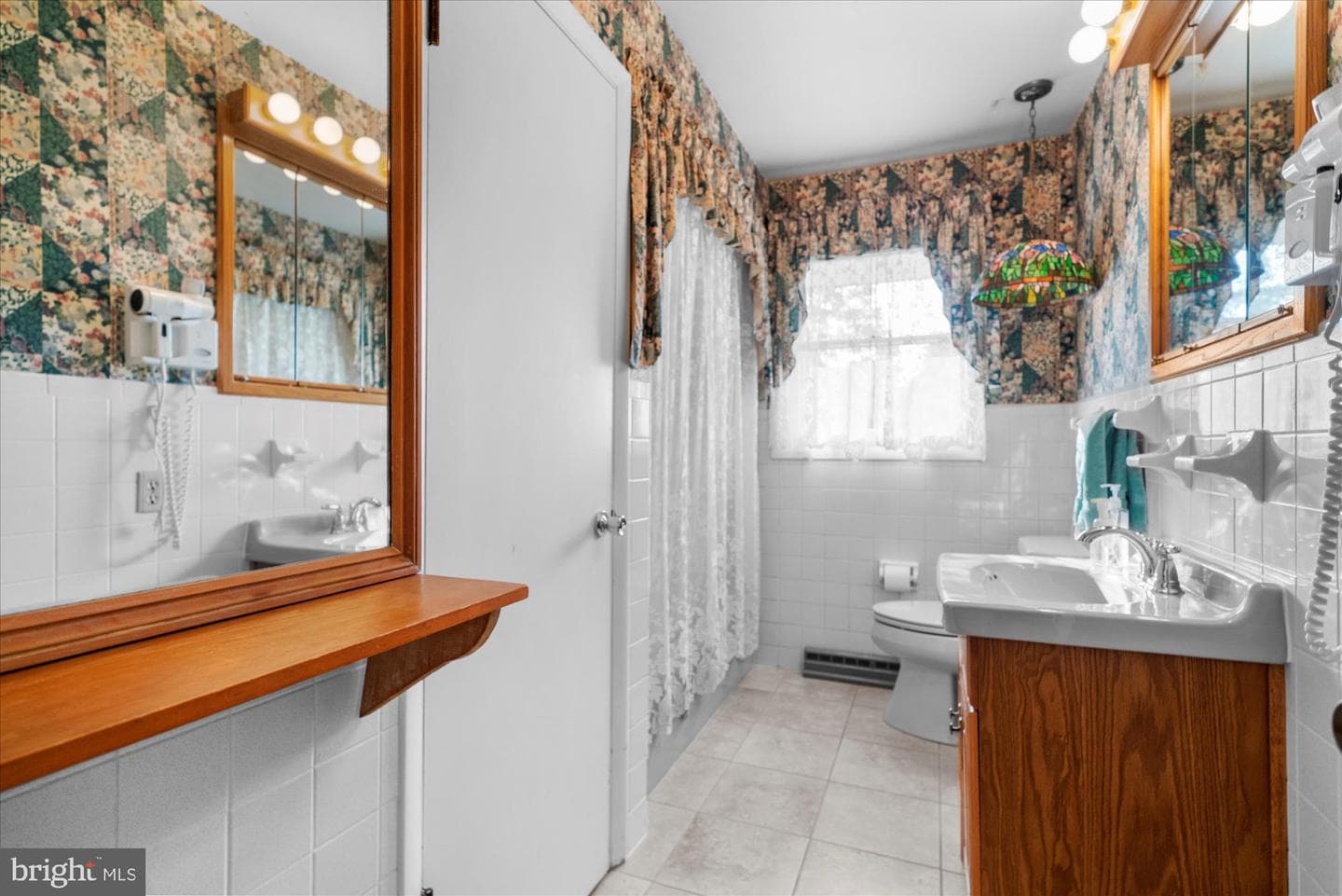 464 E Walnut Street photo 19