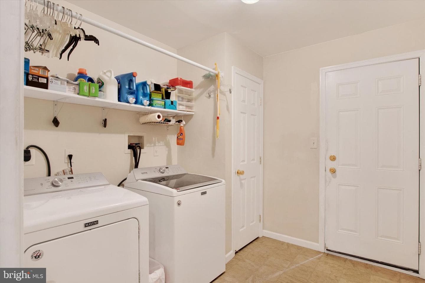 60 Walnut Drive W photo 13