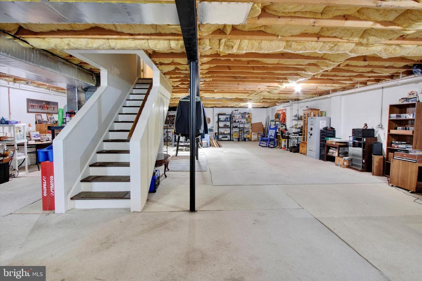 60 Walnut Drive W photo 25