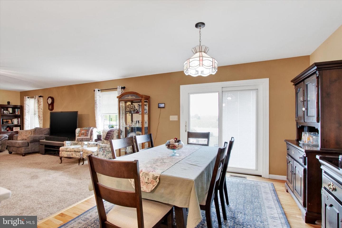 60 Walnut Drive W photo 8