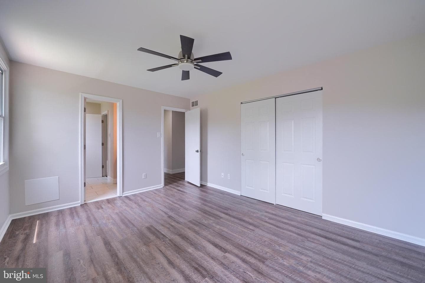 4684 Pheasant Run photo 32