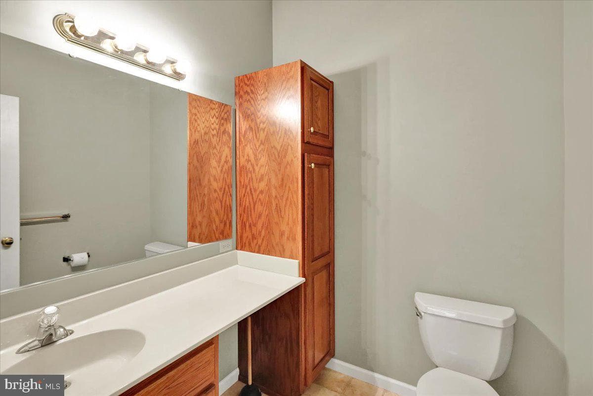 203 Barrington Drive photo 17