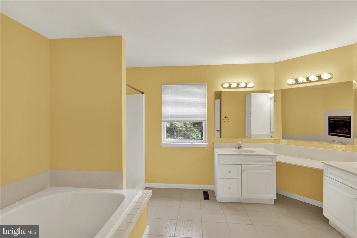 203 Barrington Drive photo 26