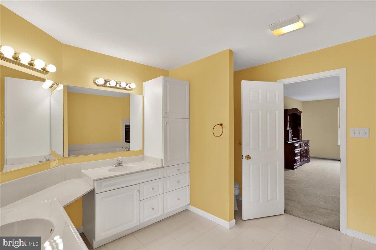 203 Barrington Drive photo 29