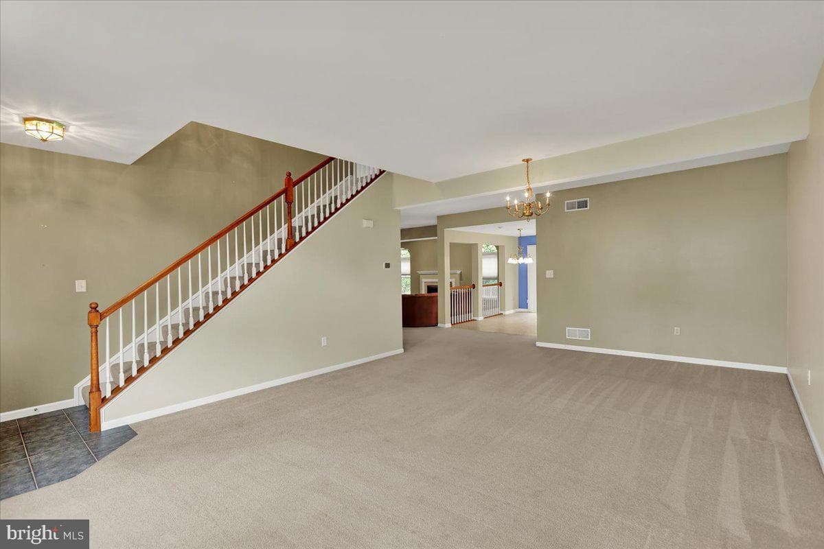 203 Barrington Drive photo 4
