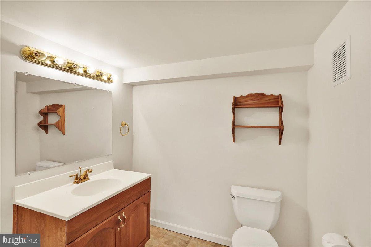203 Barrington Drive photo 40
