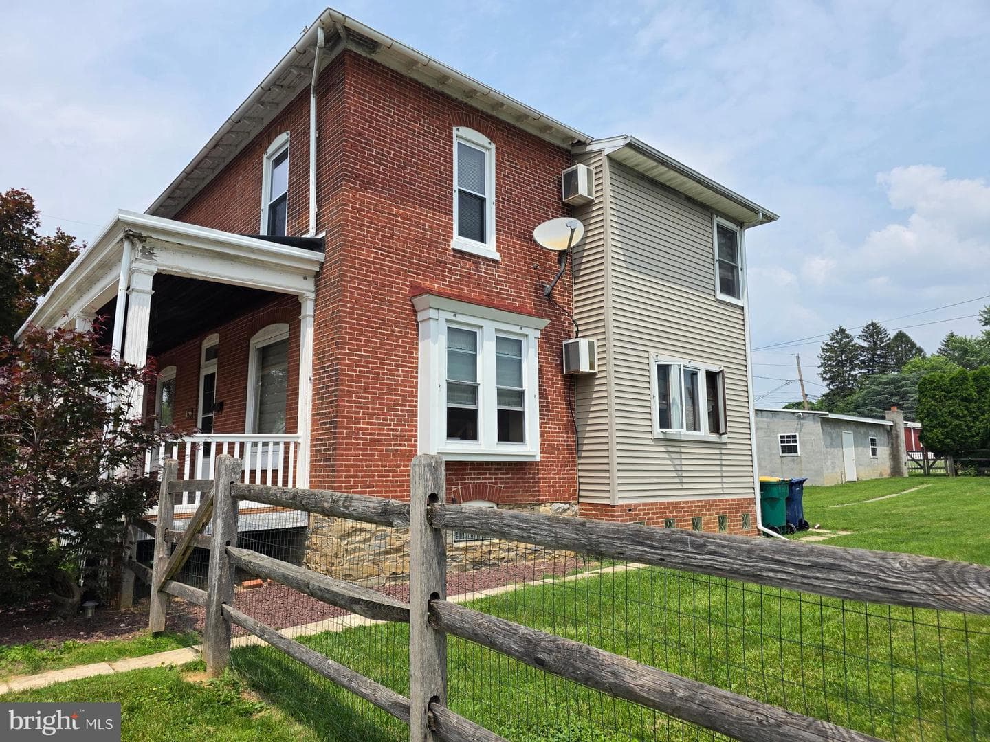 120 S Morwood Avenue photo 2