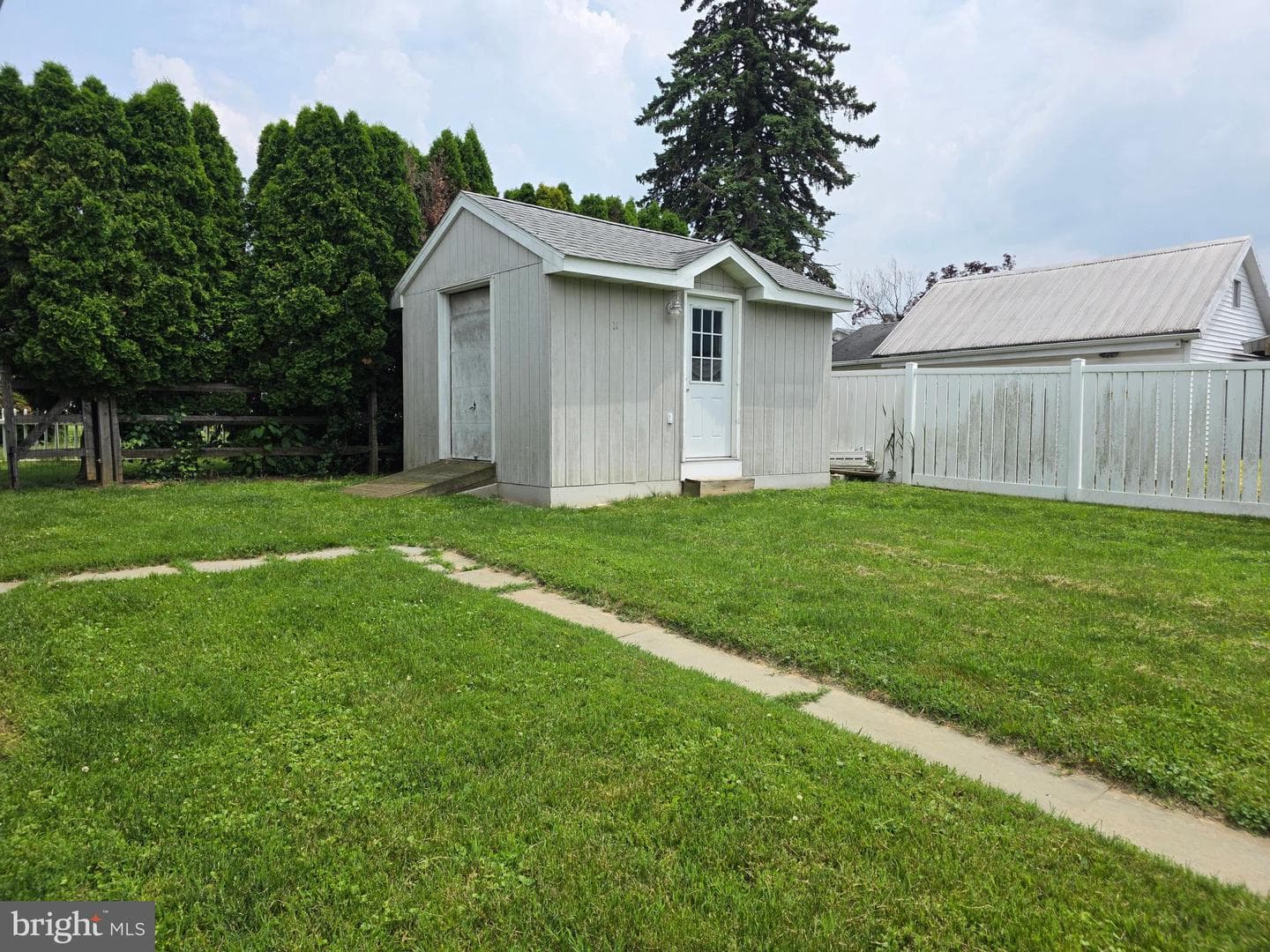 120 S Morwood Avenue photo 31