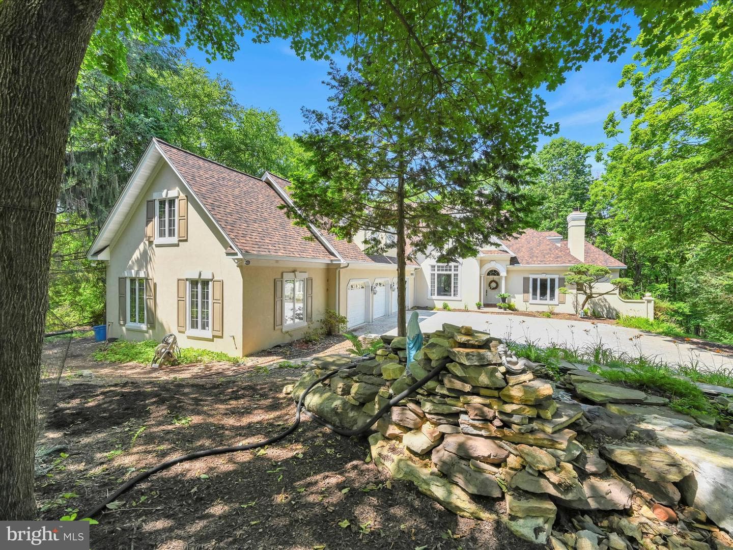 1035 Hill Road photo 12