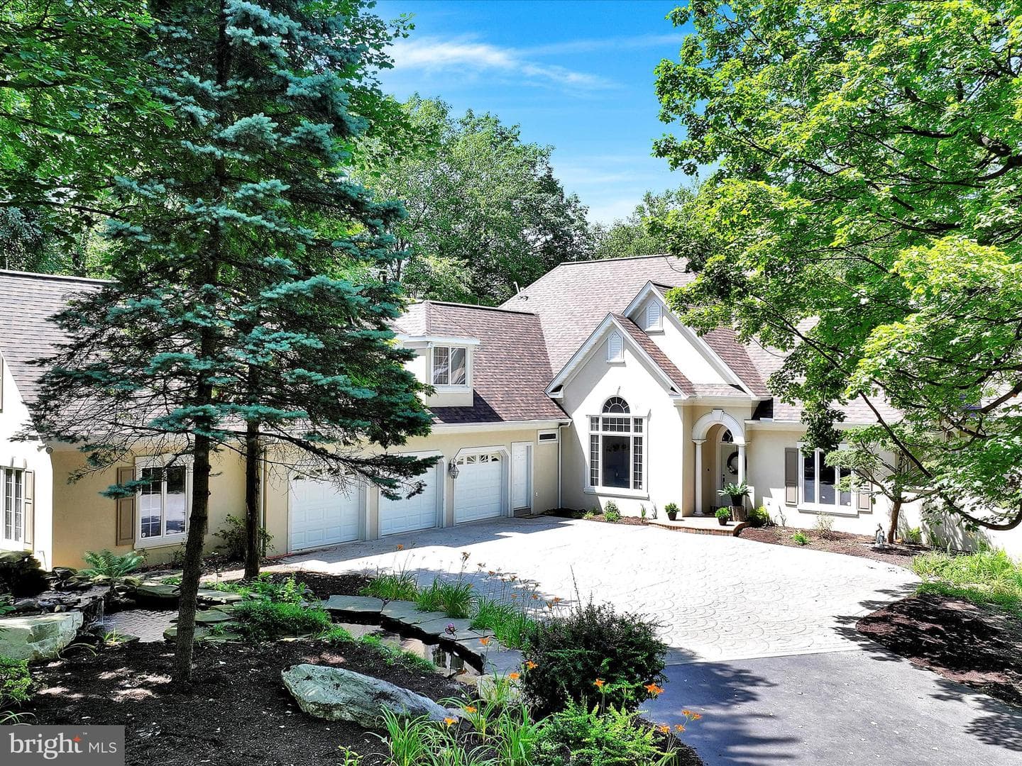 1035 Hill Road photo 3
