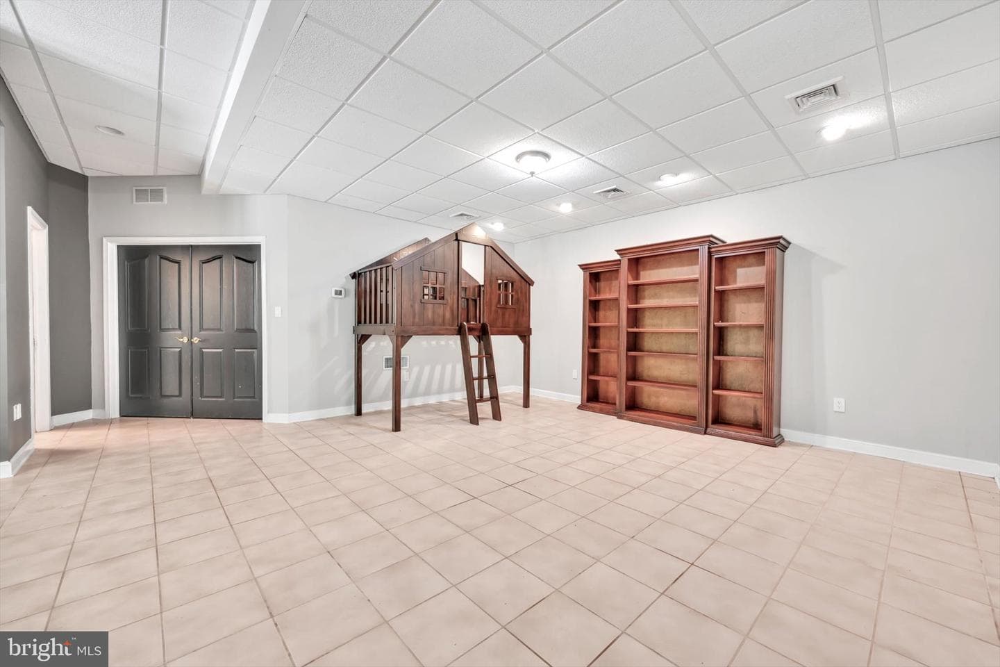 1035 Hill Road photo 75