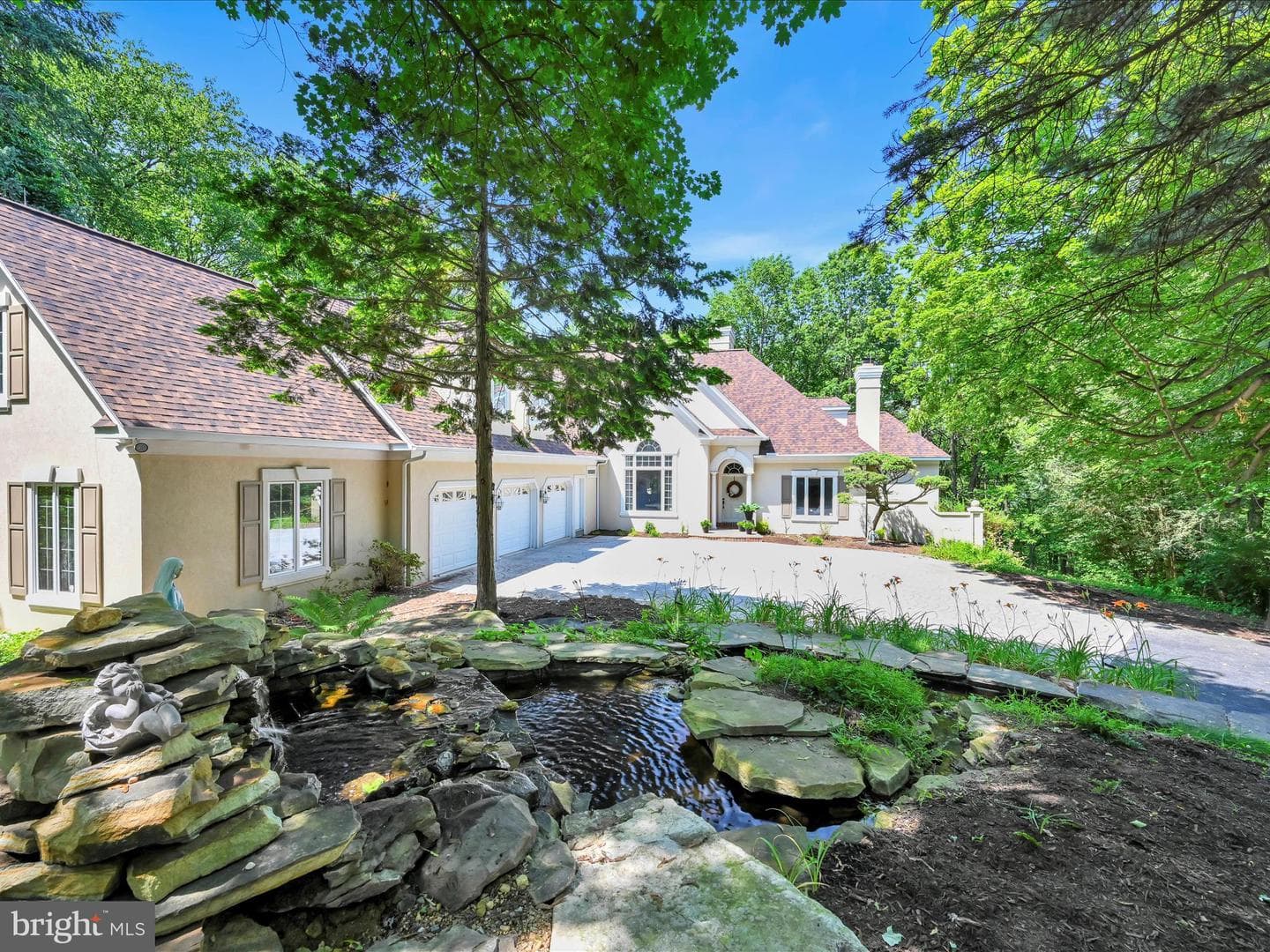 1035 Hill Road photo 9