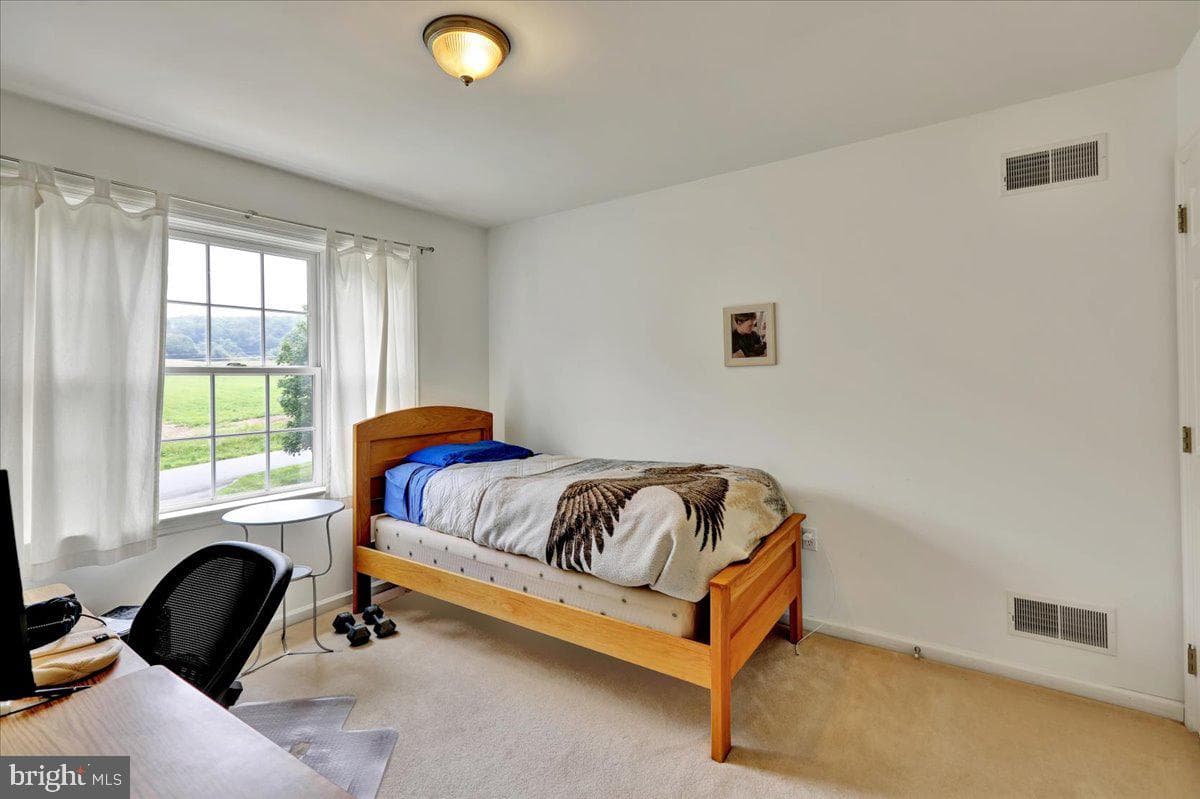 96 Gunhart Road photo 33
