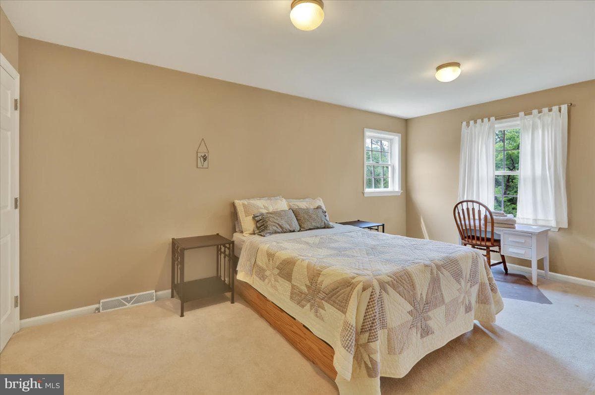 96 Gunhart Road photo 34