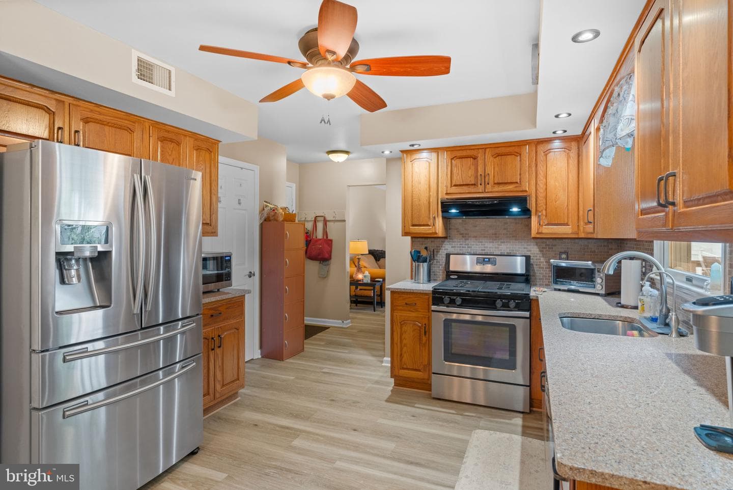 1036 Boeshore Circle photo 14