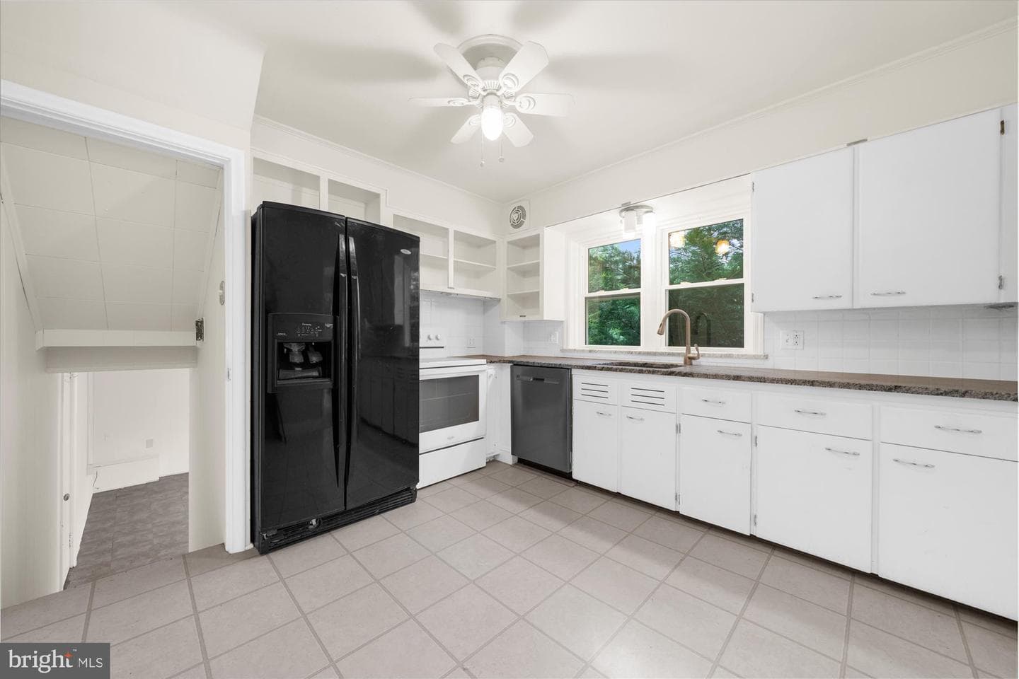 204 Opal Avenue photo 11